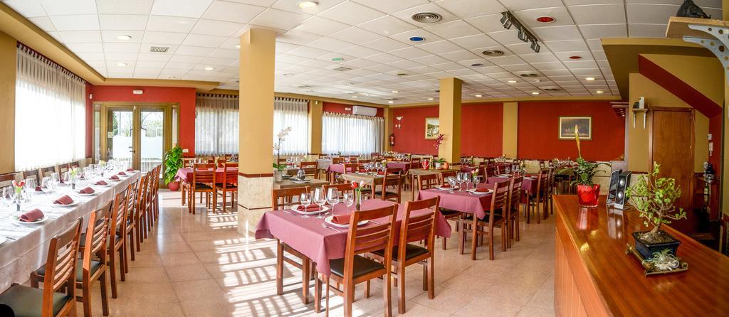 Hostal Torremirona Salt Extérieur photo